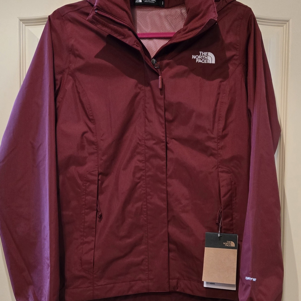 NWT - NORTH FACE Revolve 2 Rain Jacket.